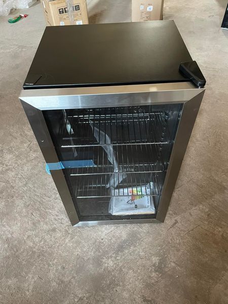 Портативный холодильник для напитков Klarstein Beersafe XXL 10027673